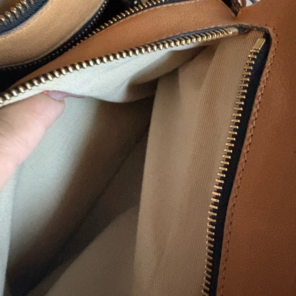 Chloe Tan and Cream Satchel shoulder bag - Picture 7 of 12